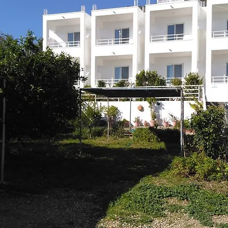Apartament Antouan Matina