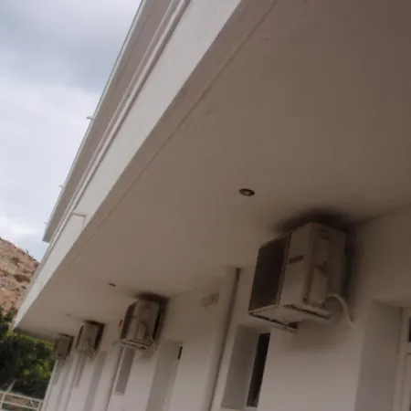 Antouan Matina Apartament *