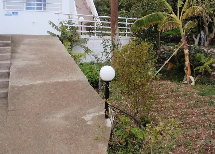 Antouan Matina * Archangelos (Rhodes)